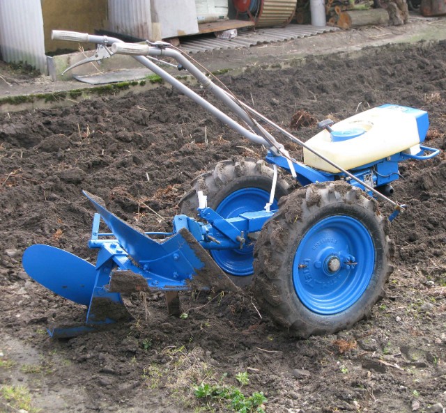 2000 - vend staub 2000 Kgkiux