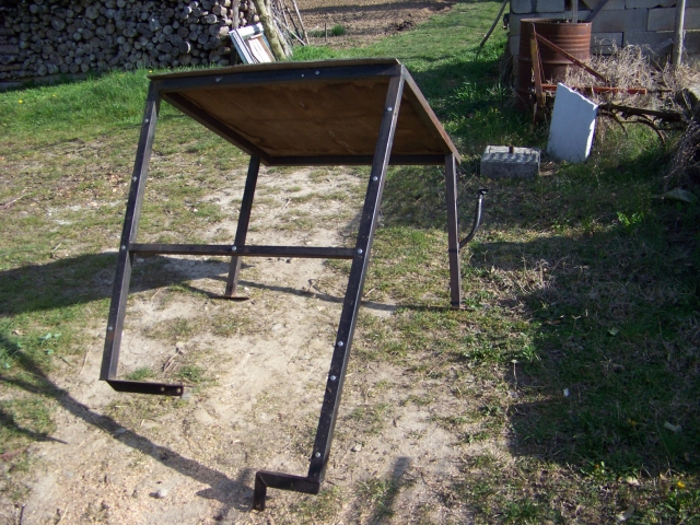 RENAULT - (vendue)) Structure cabine D30 Renault Rkosbr