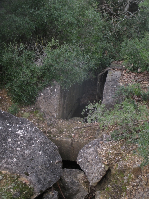 Lgn 030 Preignes : Batterie de l'aérodrome Béziers-Vias 0i7w75