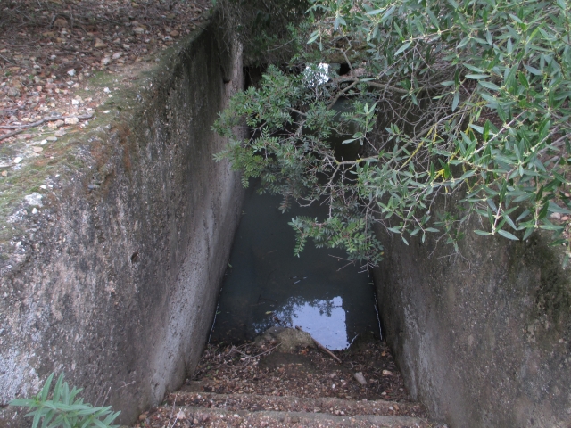 Lgn 030 Preignes : Batterie de l'aérodrome Béziers-Vias 9h8s5k